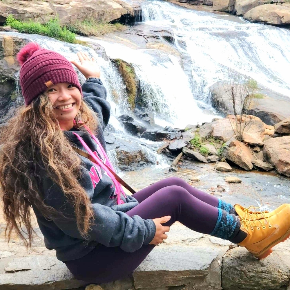 Meet your Posher, Divine